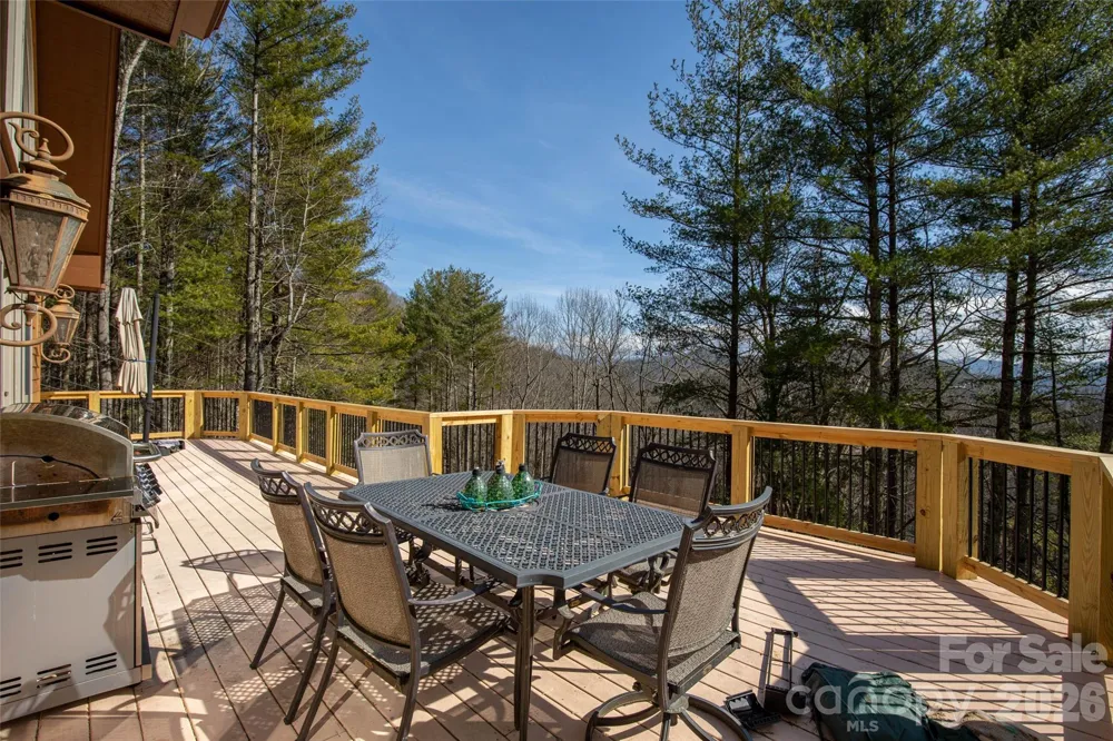 446 Windridge Drive Sugar Grove, NC 28679
