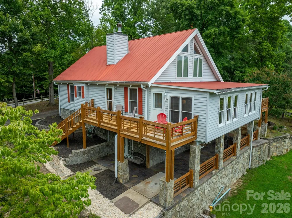 197 Fairview Drive Traphill, NC 28685