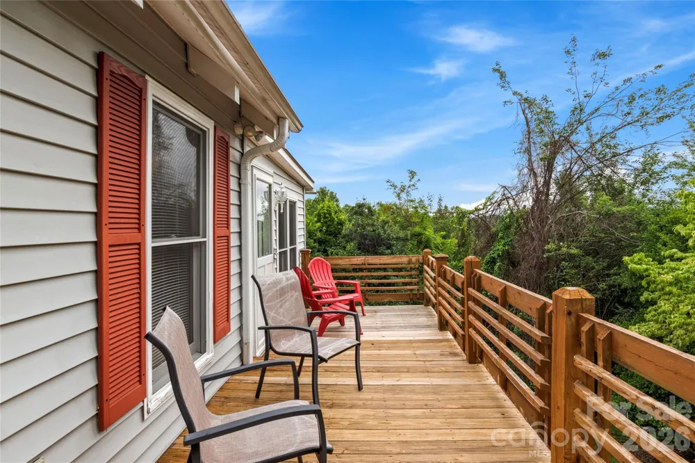 197 Fairview Drive Traphill, NC 28685