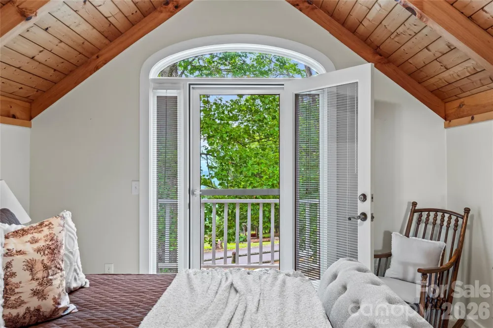 197 Fairview Drive Traphill, NC 28685