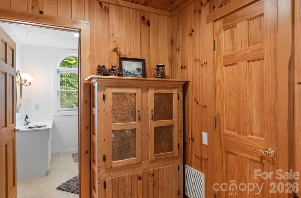 197 Fairview Drive Traphill, NC 28685