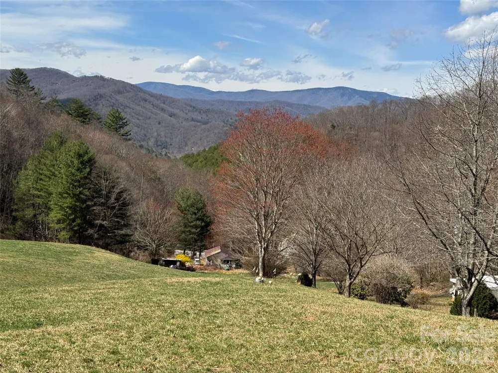 270 Anielee Lane Clyde, NC 28721