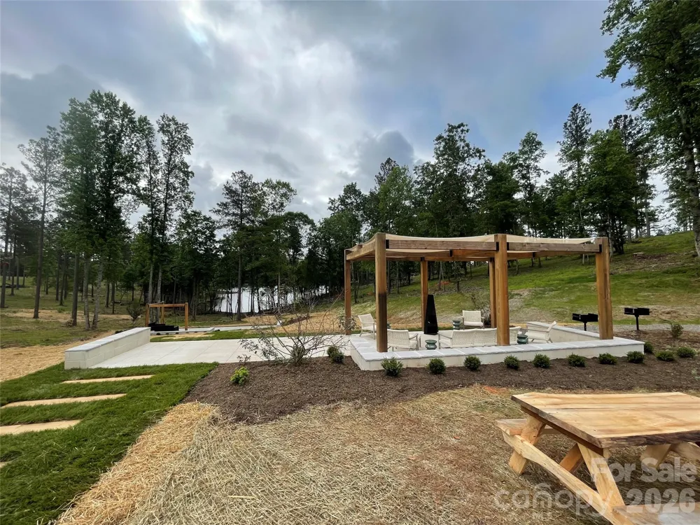 2115 Castle Peak Mountain #146 Connelly Springs, NC 28612