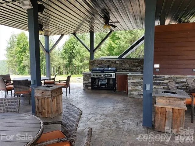 374 E Settings Boulevard NW Valdese, NC 28690