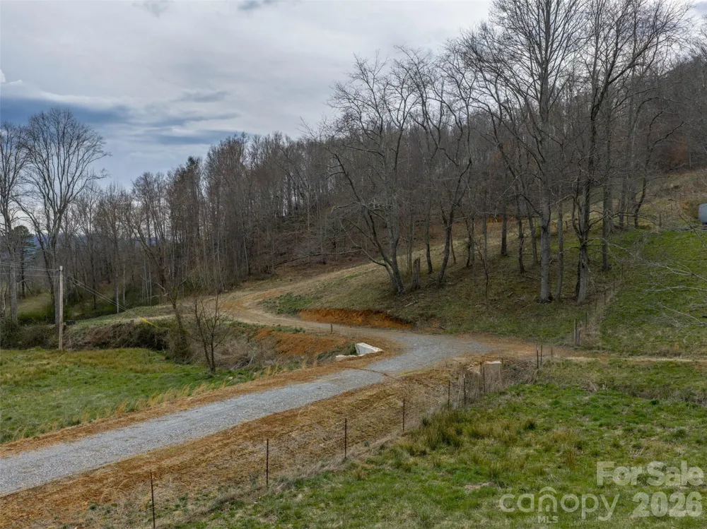 1433 Crabtree Mountain Road Clyde, NC 28721