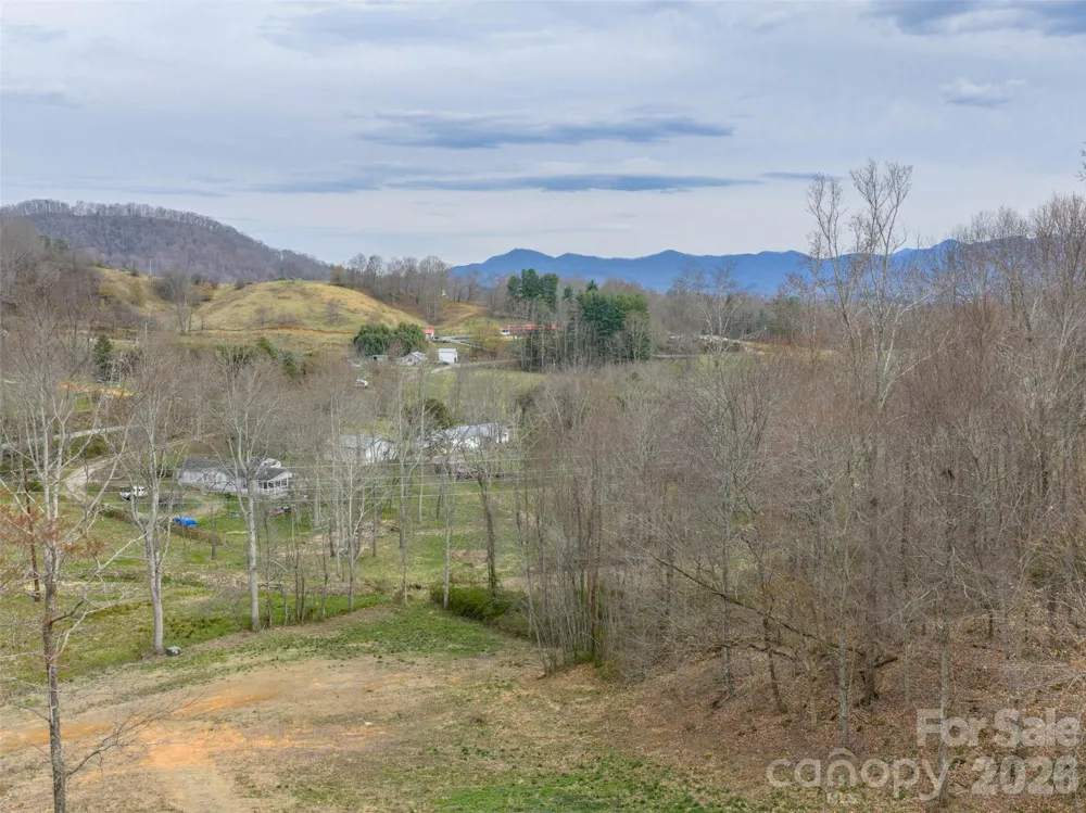1433 Crabtree Mountain Road Clyde, NC 28721