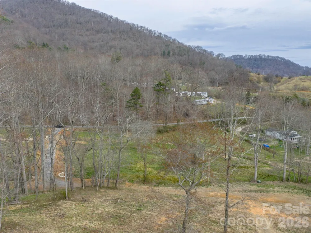 1433 Crabtree Mountain Road Clyde, NC 28721