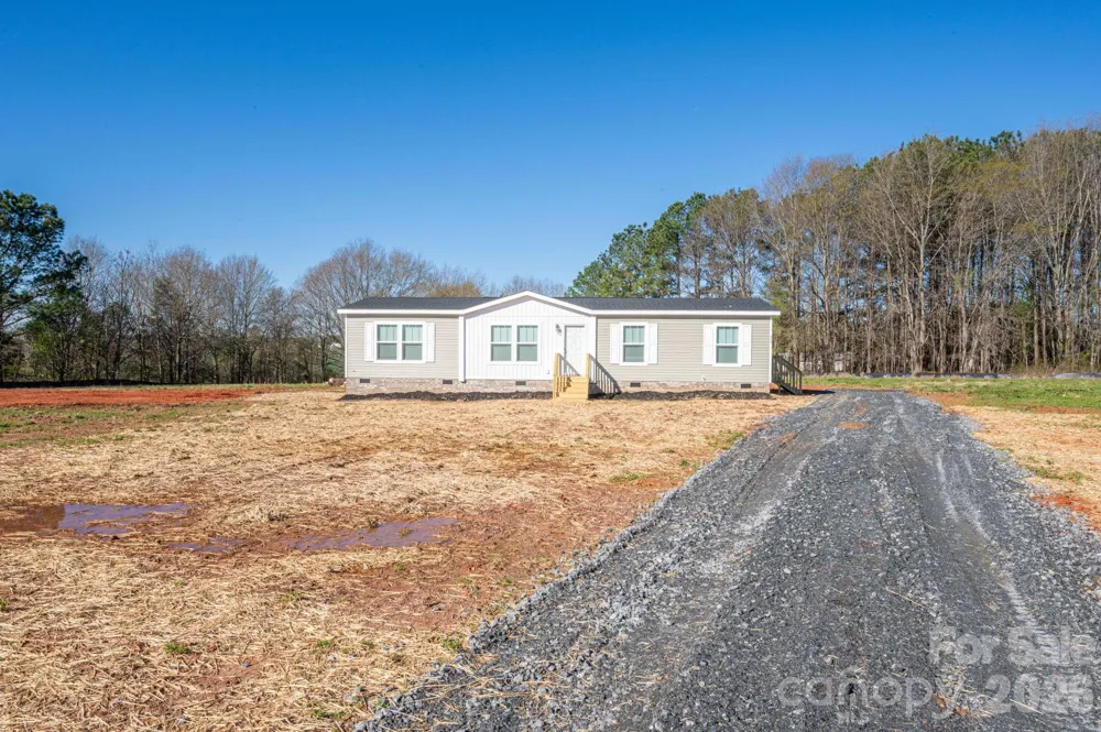 808 W Eagleview Lane Lawndale, NC 28090
