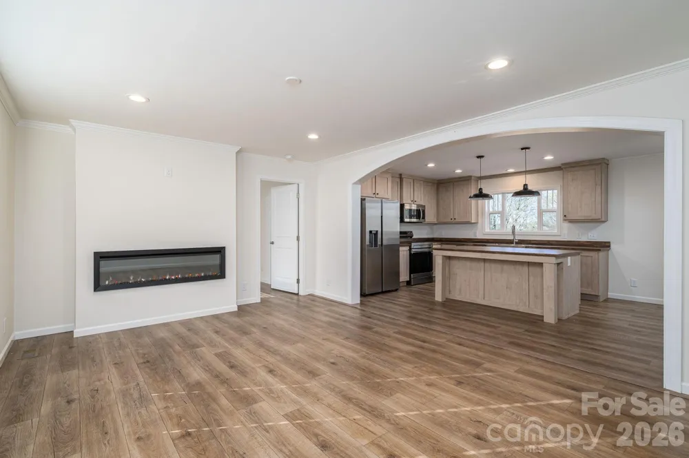 808 W Eagleview Lane Lawndale, NC 28090