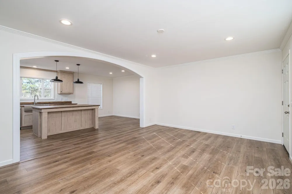 808 W Eagleview Lane Lawndale, NC 28090
