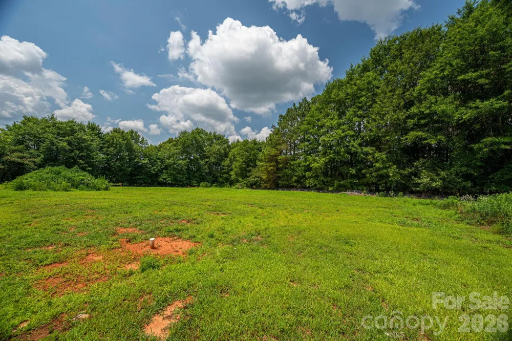 808 W Eagleview Lane Lawndale, NC 28090