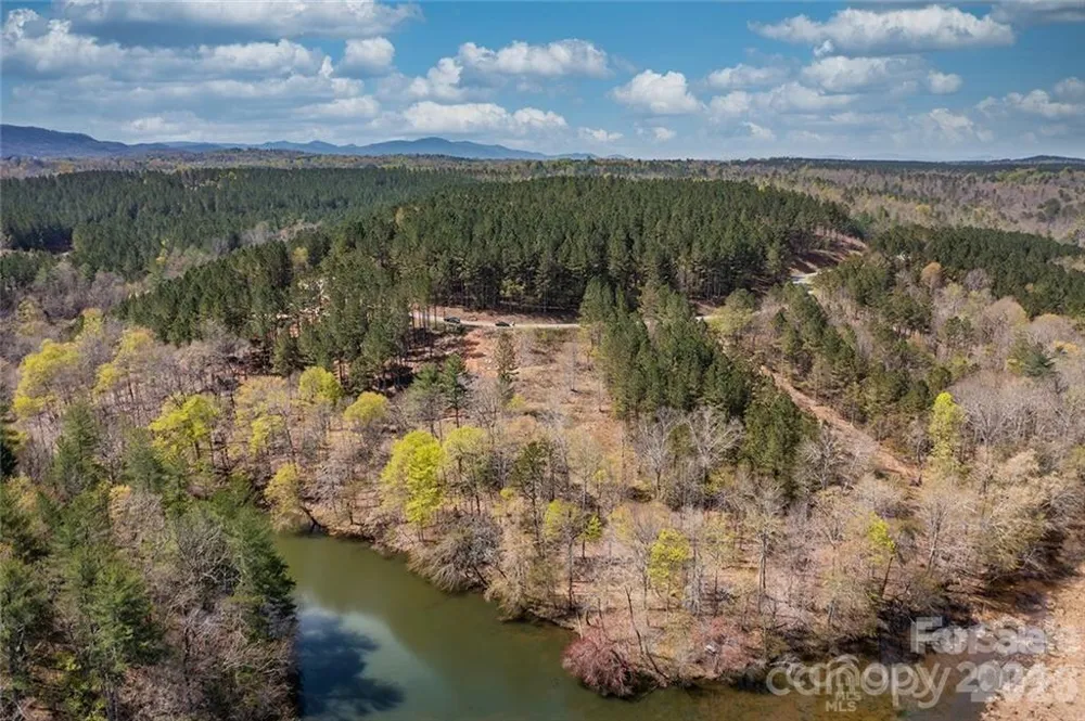 193 Table Rock Trace NW #129 Valdese, NC 28690