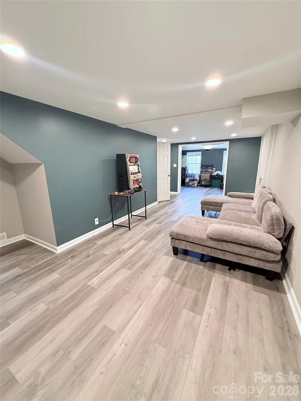 3743 Crosland Road Winston Salem, NC 27106
