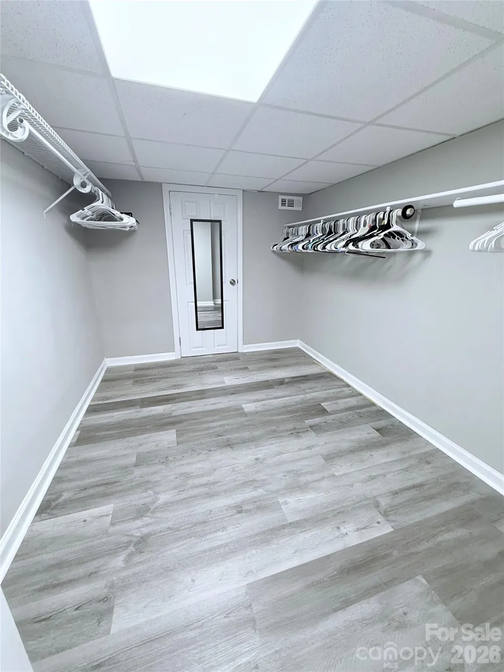 3743 Crosland Road Winston Salem, NC 27106