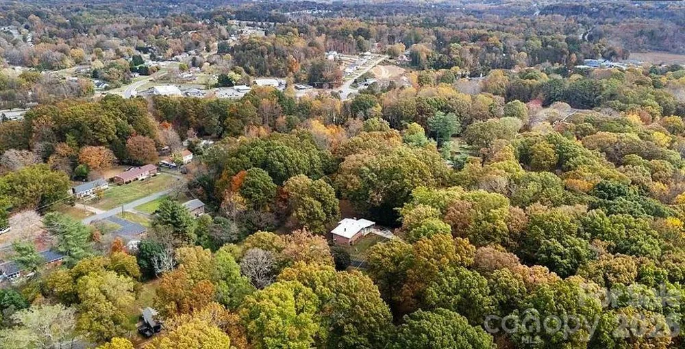 3743 Crosland Road Winston Salem, NC 27106