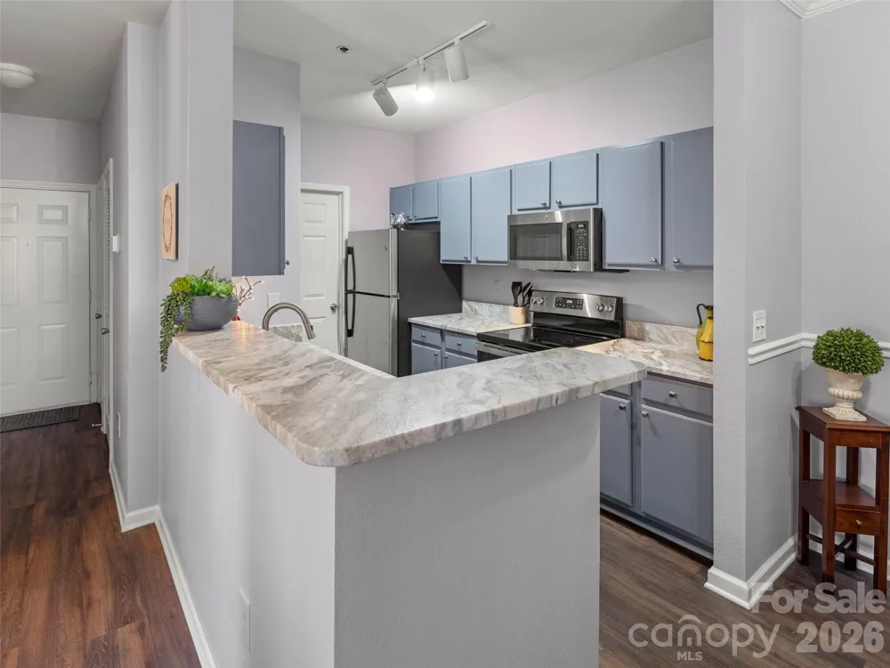 900 Vista Lake Drive #208 Candler, NC 28715
