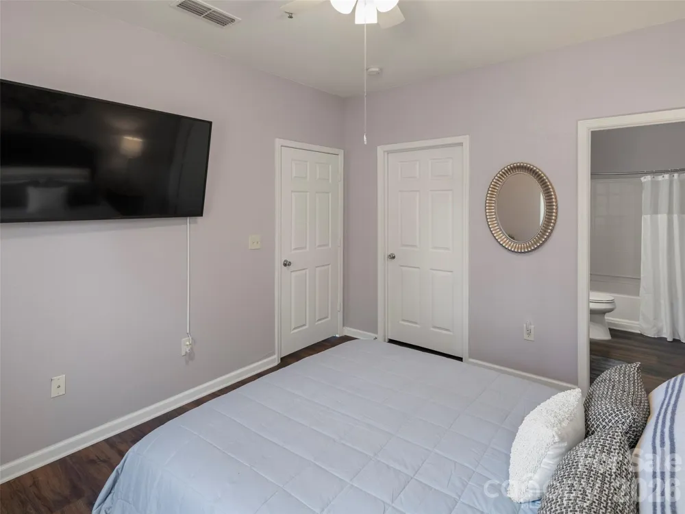 900 Vista Lake Drive #208 Candler, NC 28715