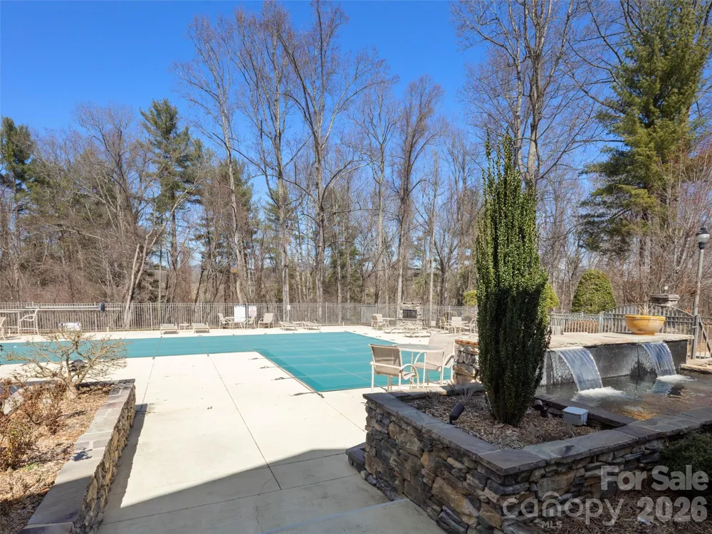 900 Vista Lake Drive #208 Candler, NC 28715