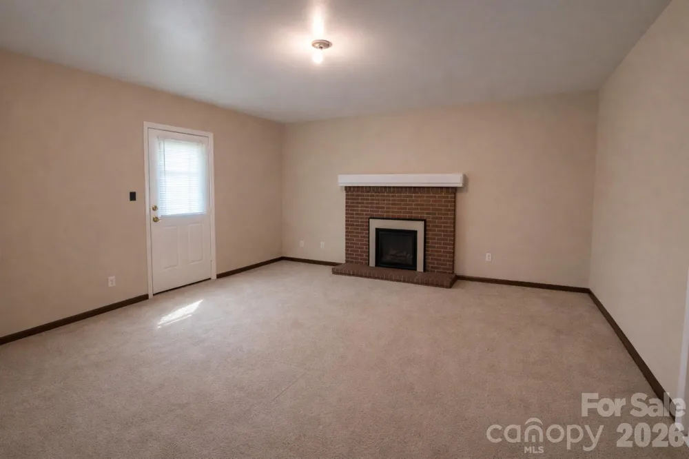 416 W Liberty Street Winnsboro, SC 29180