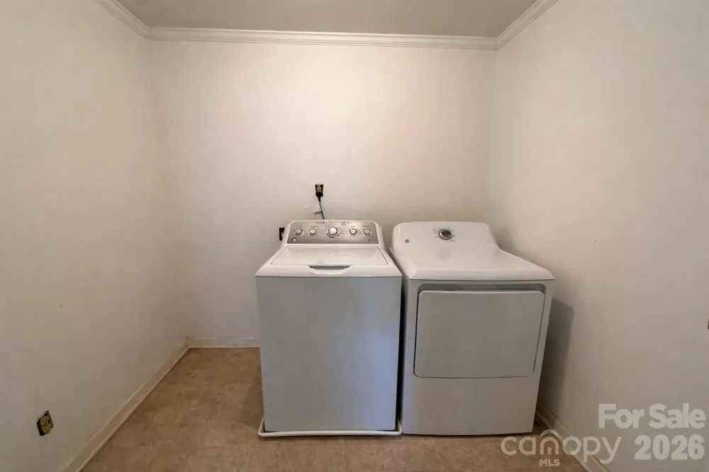 416 W Liberty Street Winnsboro, SC 29180