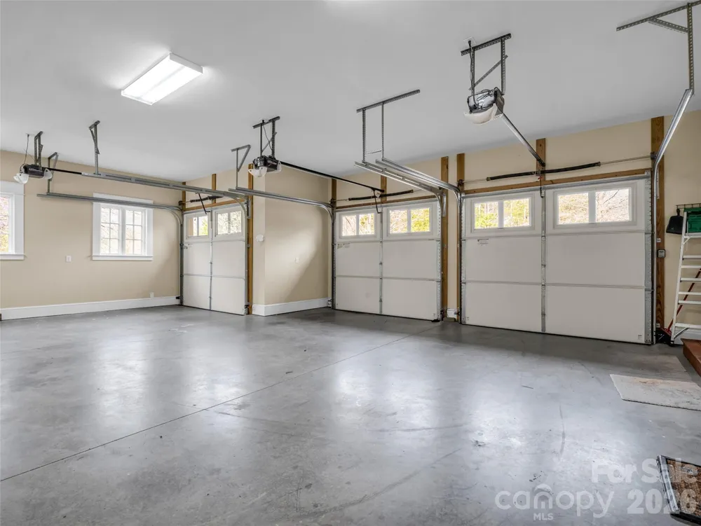 565 Chestertown Drive Mill Spring, NC 28756