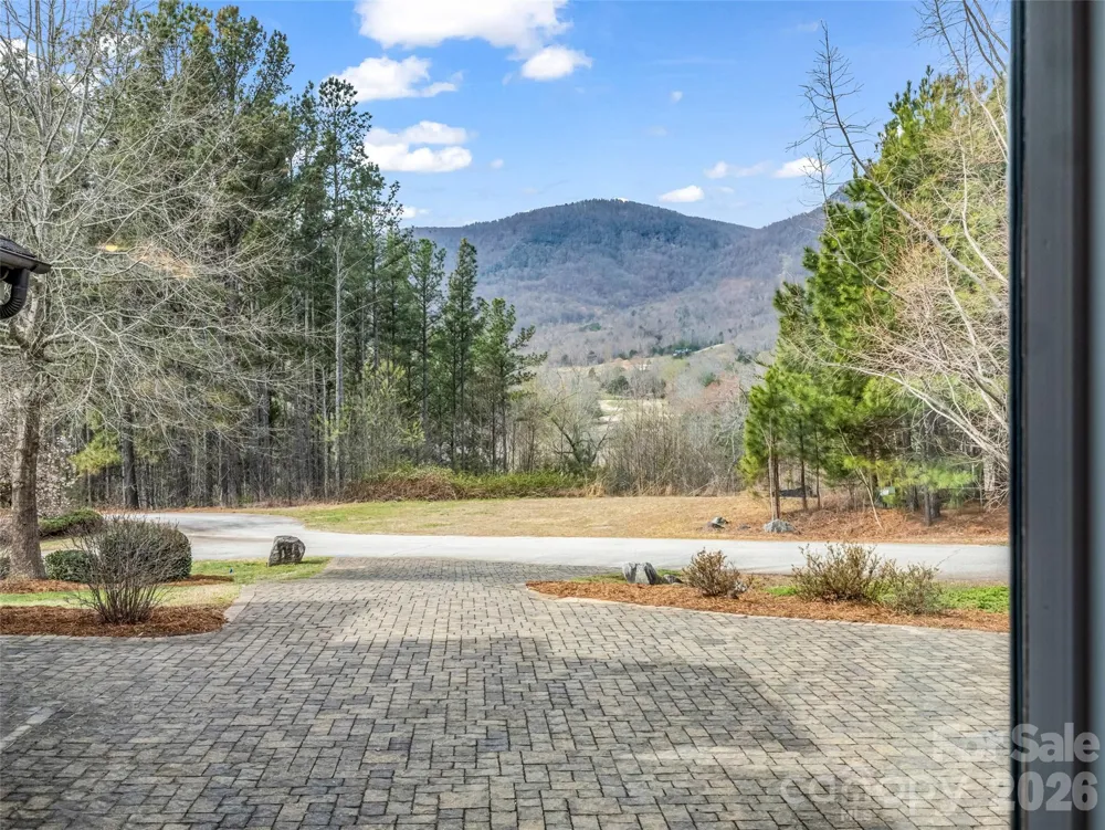 565 Chestertown Drive Mill Spring, NC 28756