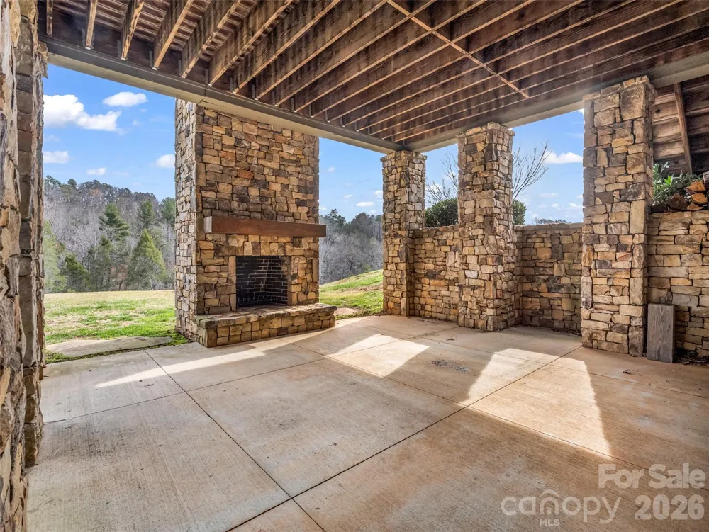 565 Chestertown Drive Mill Spring, NC 28756