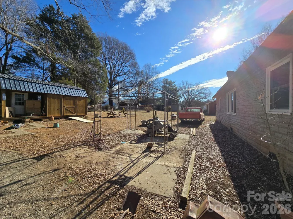 499 Raymond Street Mocksville, NC 27028