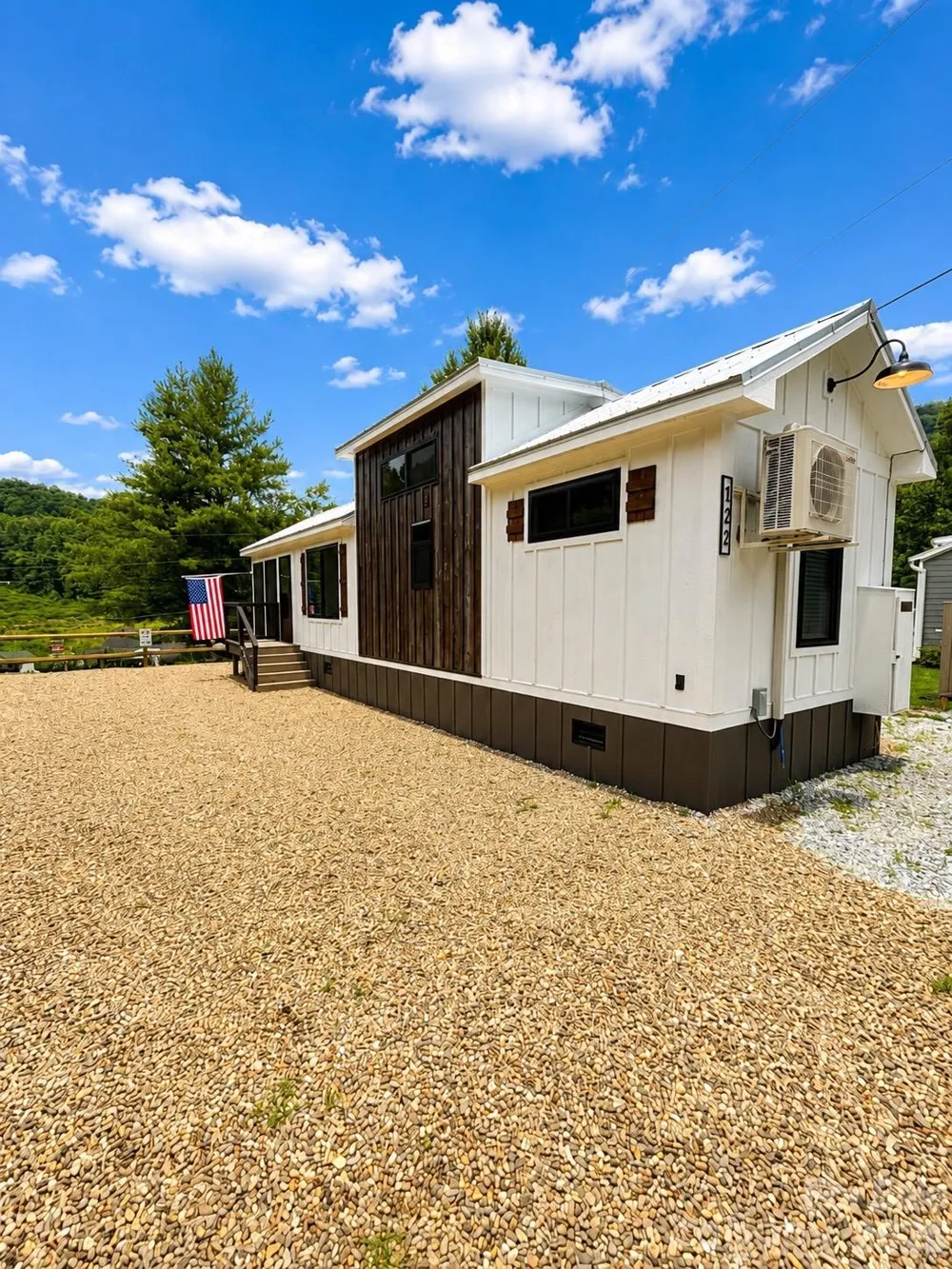 122 Mountain Breeze Ridge Scaly Mountain, NC 28775