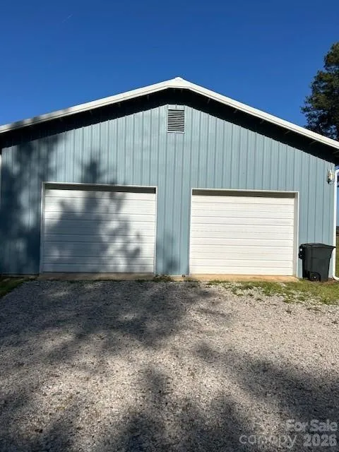 275 S Waters Edge Drive Winnsboro, SC 29180