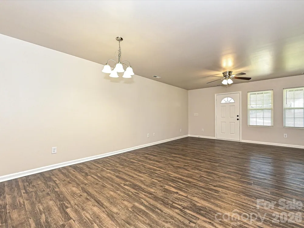 362 E Mills Avenue Mooresville, NC 28115