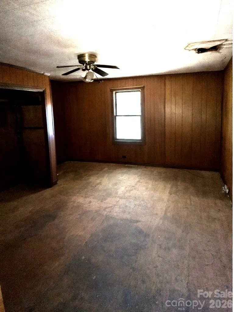 412 W Liberty Street Winnsboro, SC 29180