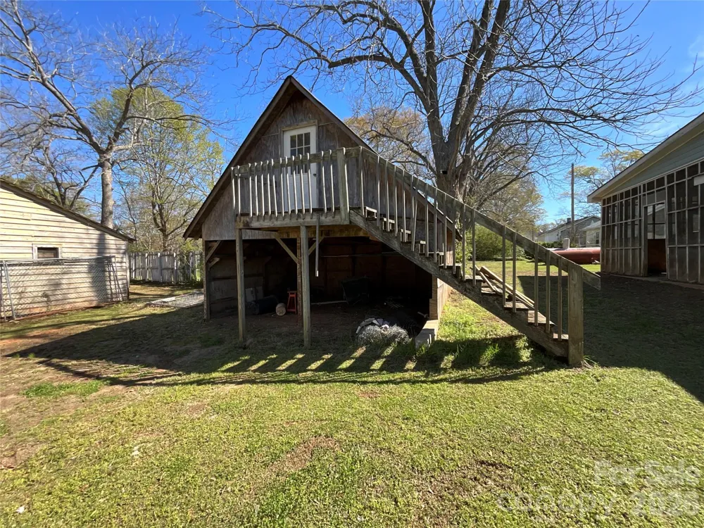 412 W Liberty Street Winnsboro, SC 29180