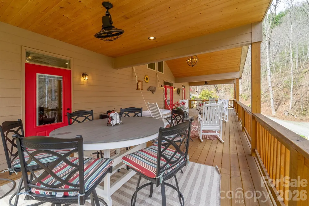 151 High Grove Parkway Whittier, NC 28789
