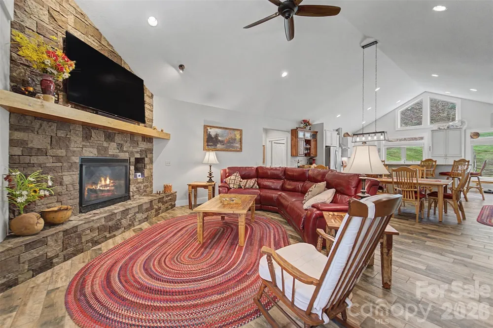 151 High Grove Parkway Whittier, NC 28789