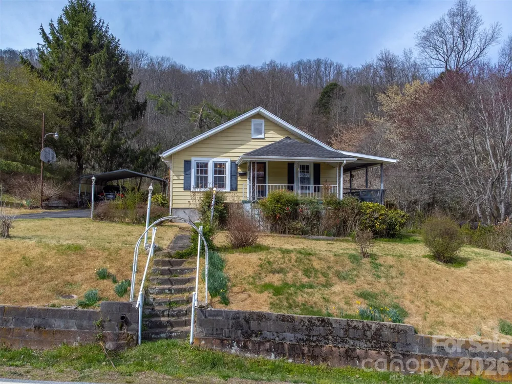 318 Sunrise Park Sylva, NC 28779