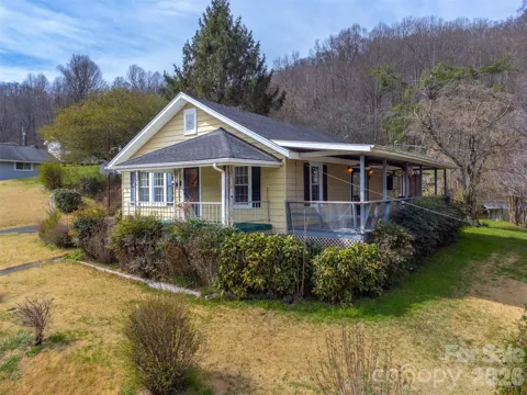 318 Sunrise Park