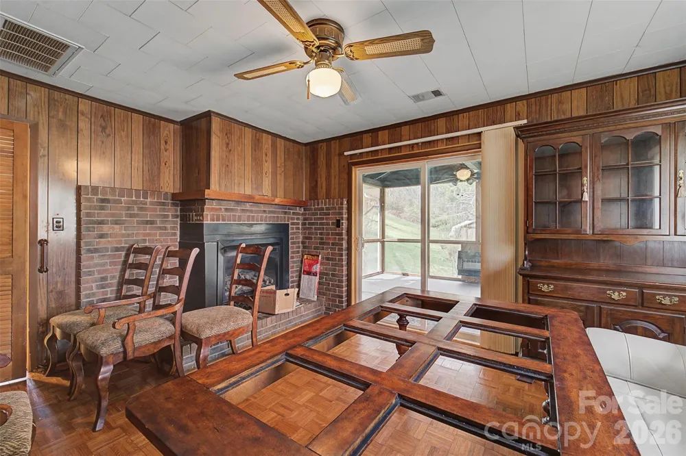 318 Sunrise Park Sylva, NC 28779