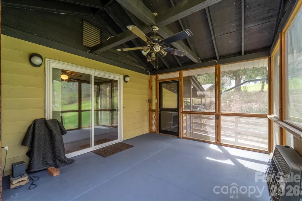 318 Sunrise Park Sylva, NC 28779