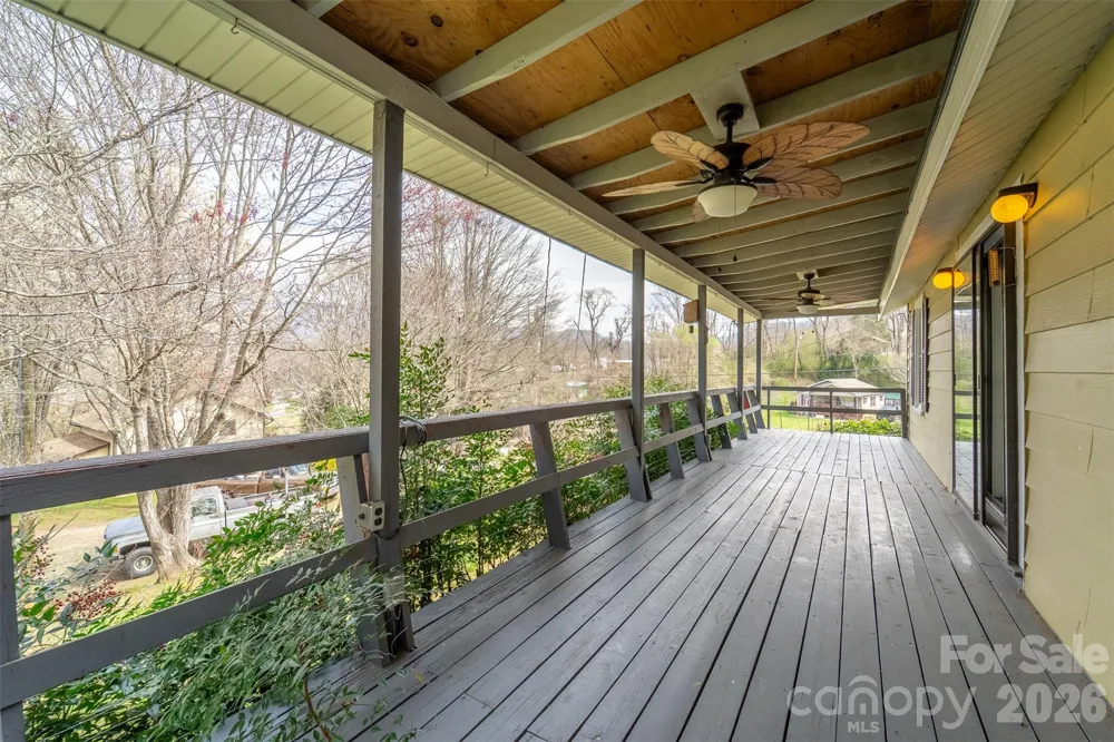 318 Sunrise Park Sylva, NC 28779