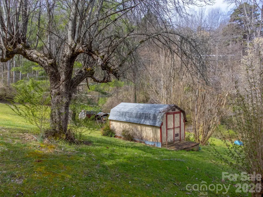 318 Sunrise Park Sylva, NC 28779