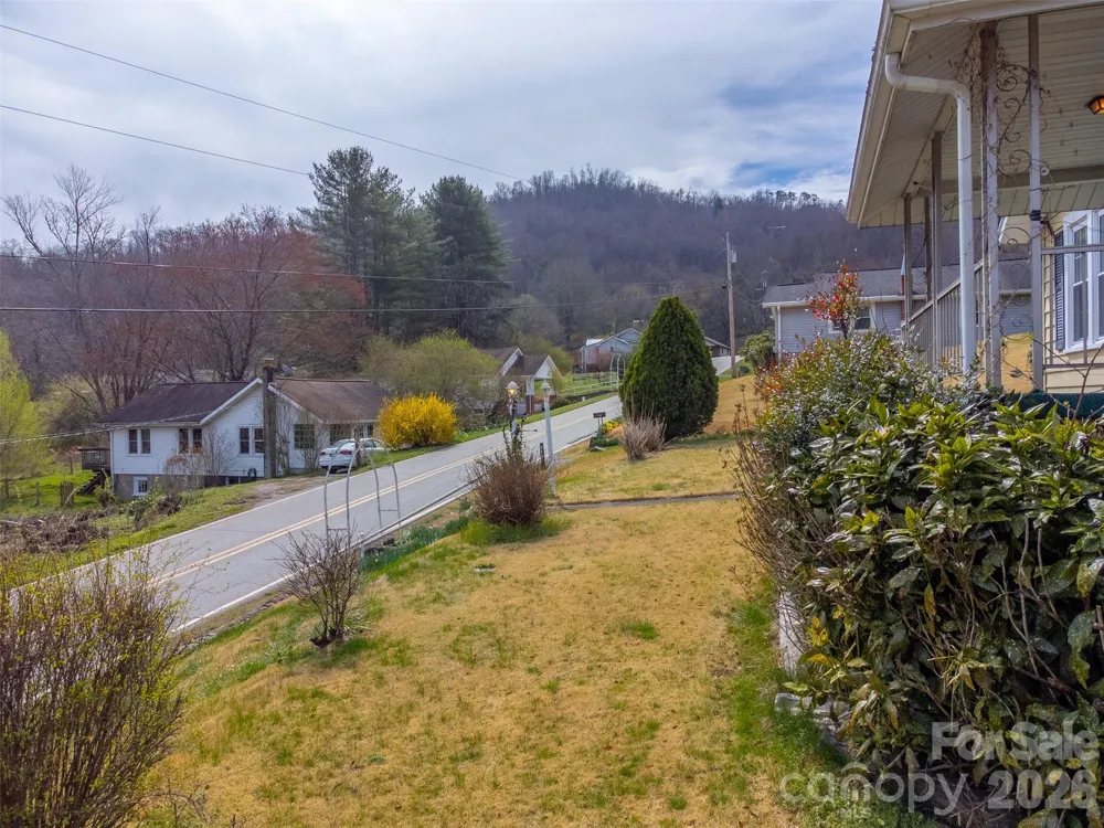 318 Sunrise Park Sylva, NC 28779