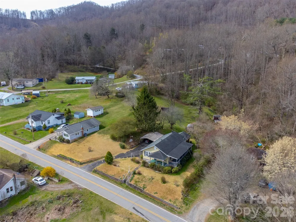 318 Sunrise Park Sylva, NC 28779