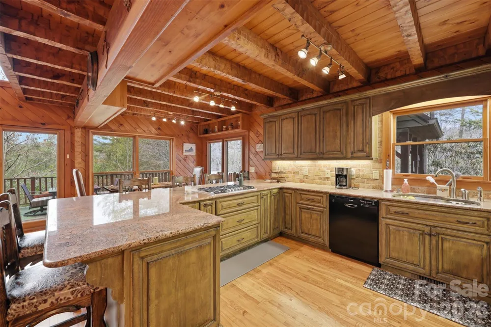 1721 Meadow Road Ferguson, NC 28624