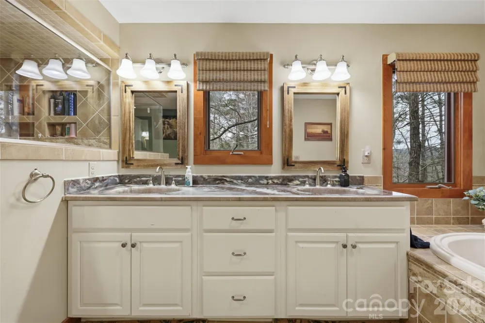 1721 Meadow Road Ferguson, NC 28624