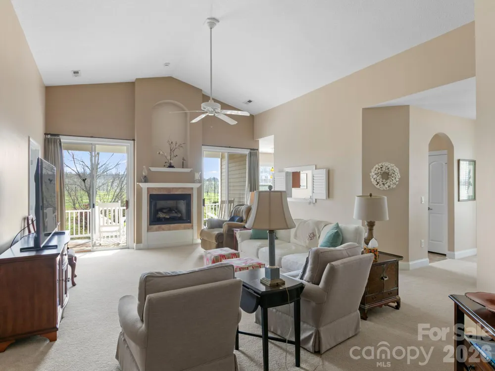 7 Eagle Creek Trail S Flat Rock, NC 28731