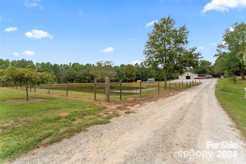 10560 Lake Royalle Road Spring Hope, NC 27882