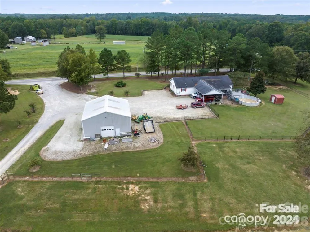 10560 Lake Royalle Road Spring Hope, NC 27882