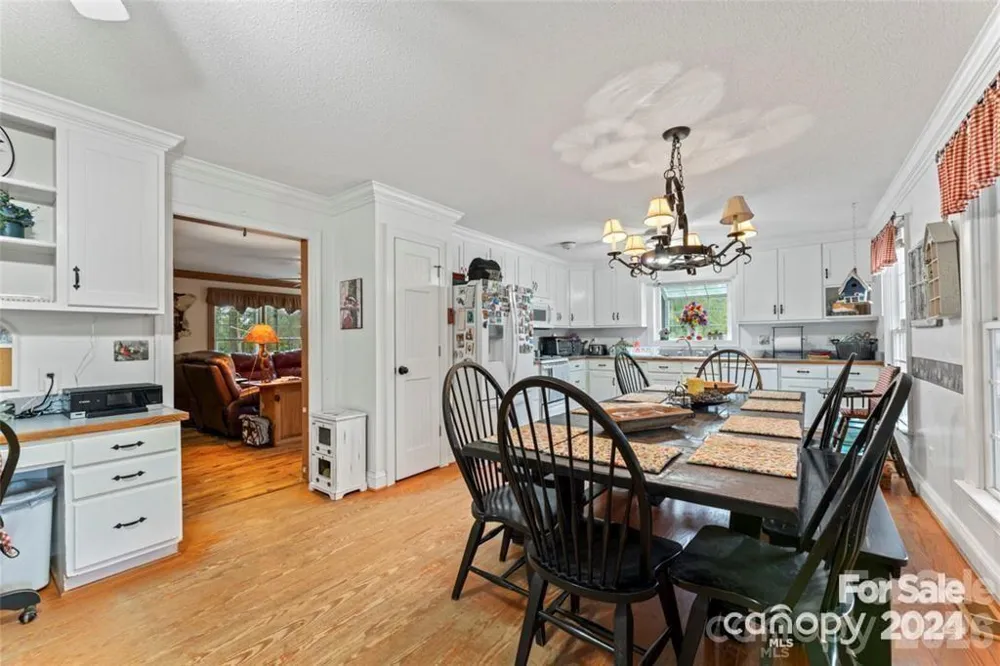 10560 Lake Royalle Road Spring Hope, NC 27882