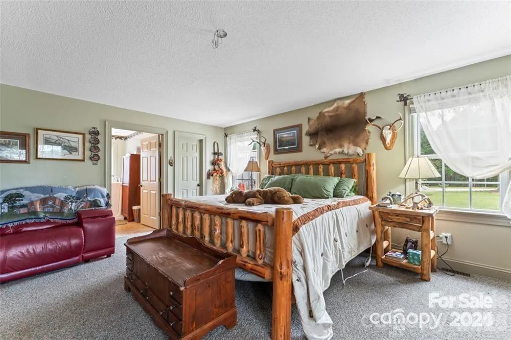 10560 Lake Royalle Road Spring Hope, NC 27882